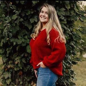 Meet your Posher, Chloe